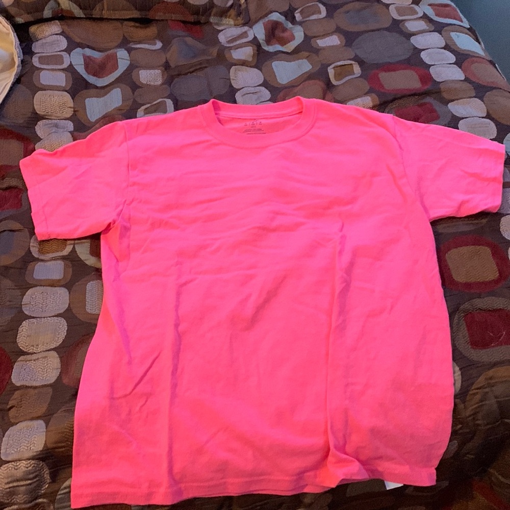 Gildan Pink T